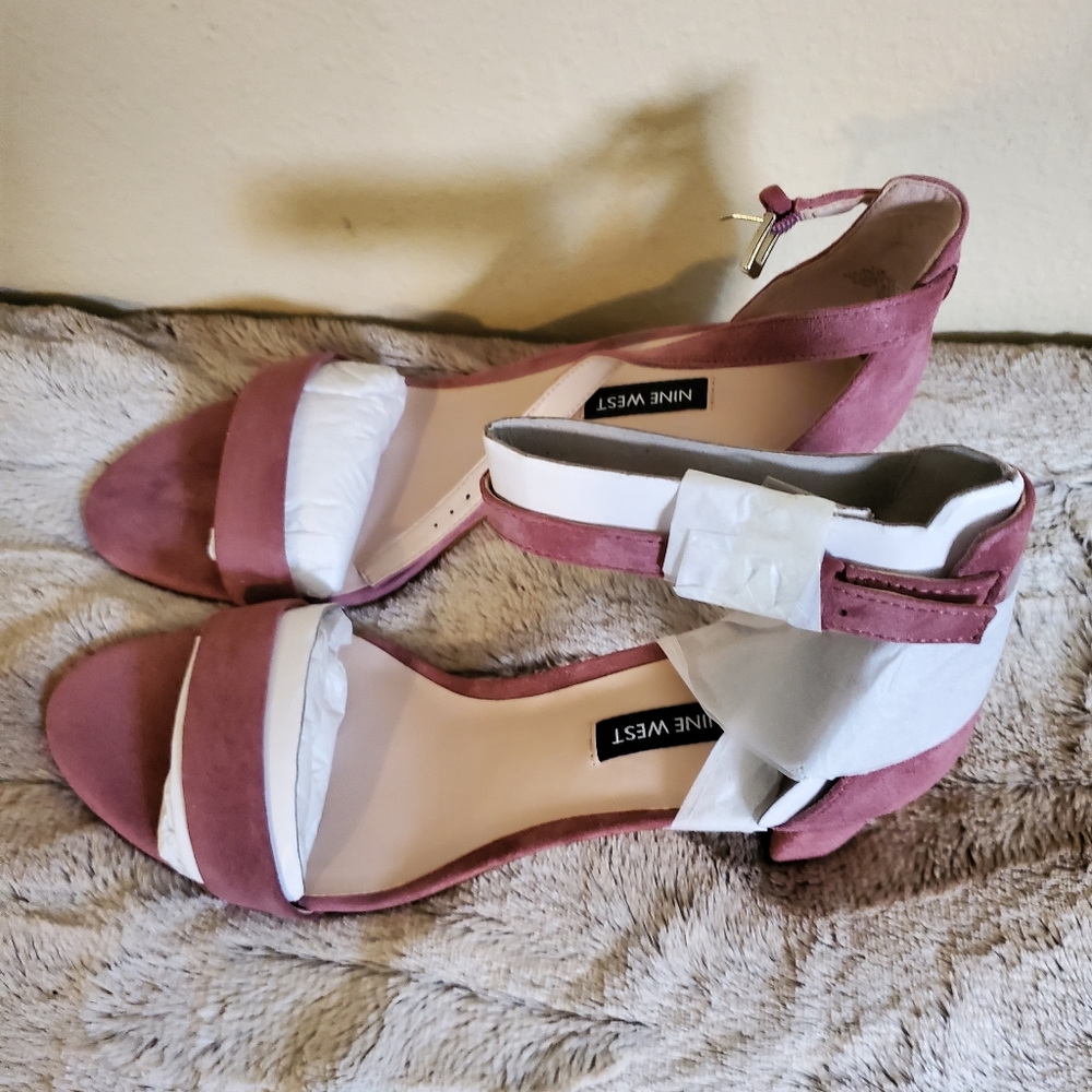 Nine West Pruce Ankle Strap Block Heel Sandal - Picture 7 of 10